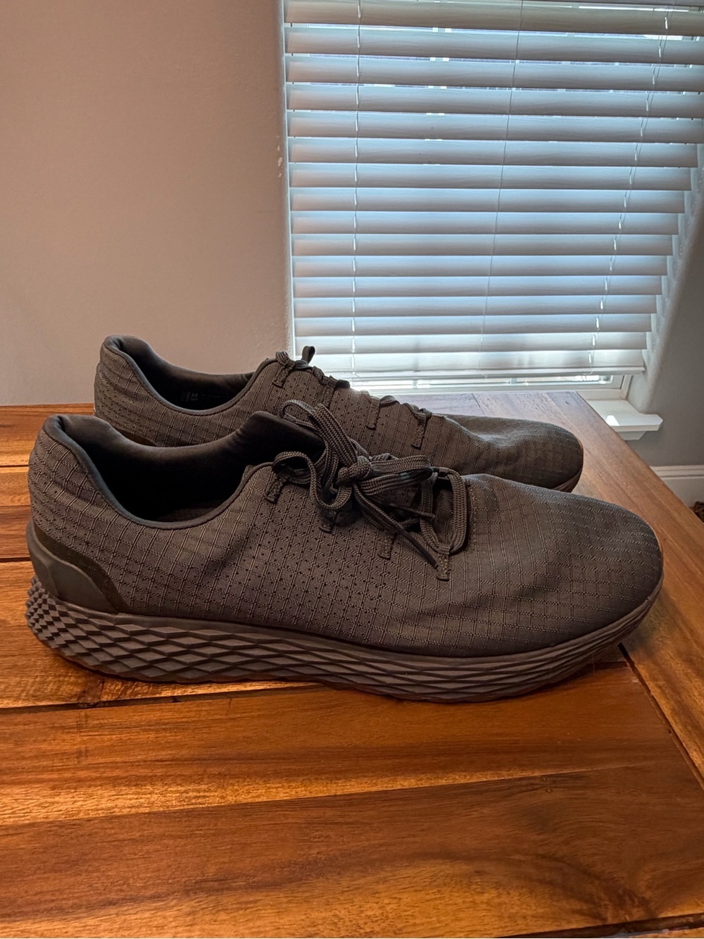 Nobull Gum Sole Ripstop Runner Sneaker in Gray Size 16 - NWOT - Picture 6 of 10